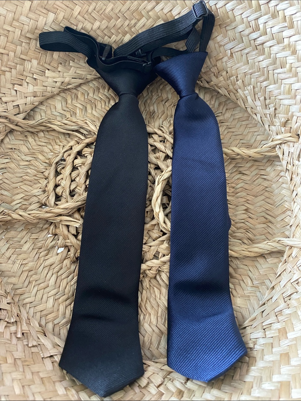 H&M 2-Pack Adjustable Ties - Black & Navy - LIKE NEW
